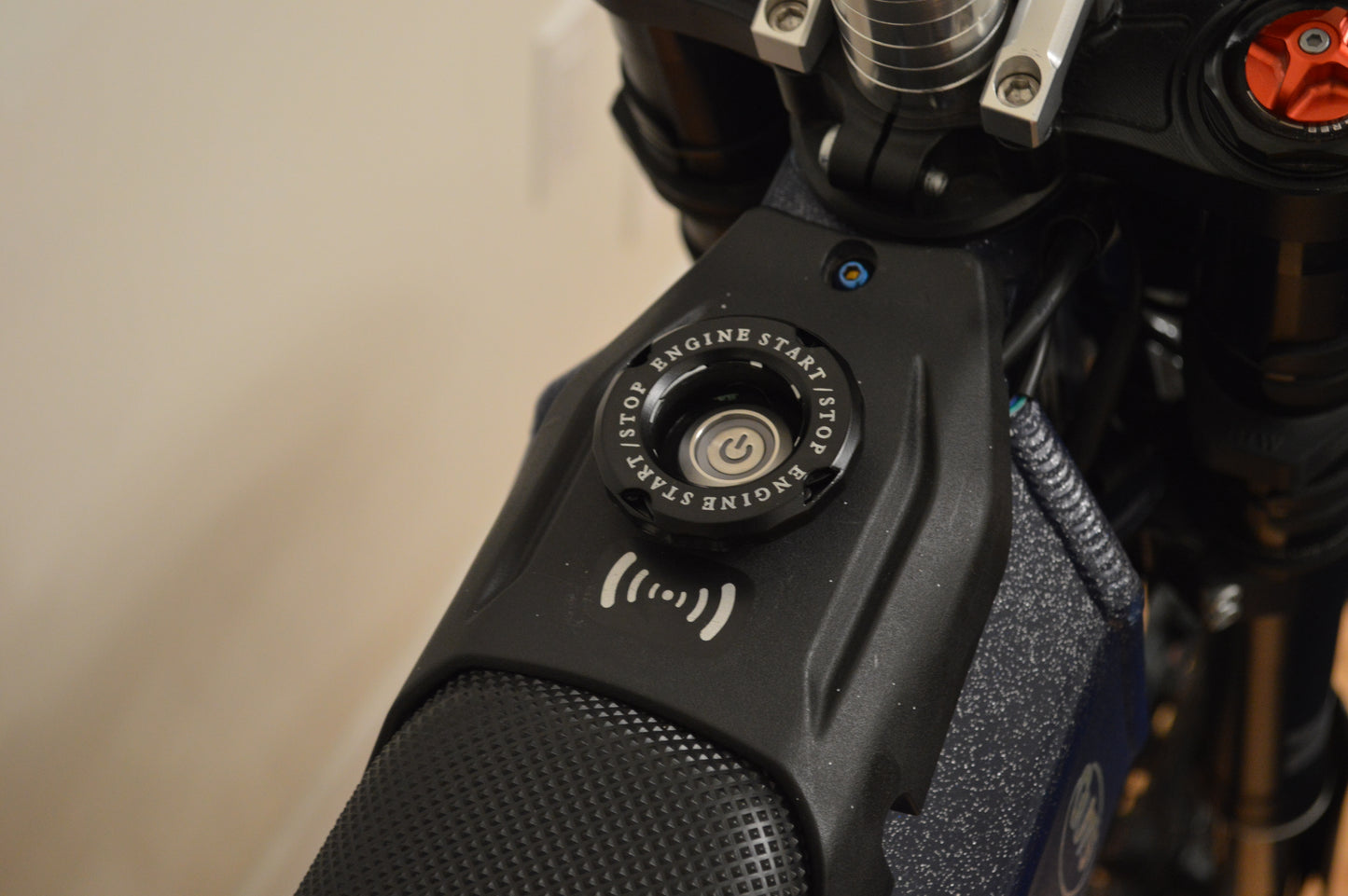 Talaria / Surron Ignition Bat Spinning Cover